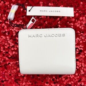 NWT Marc Jacobs Wallet with Silver Accents